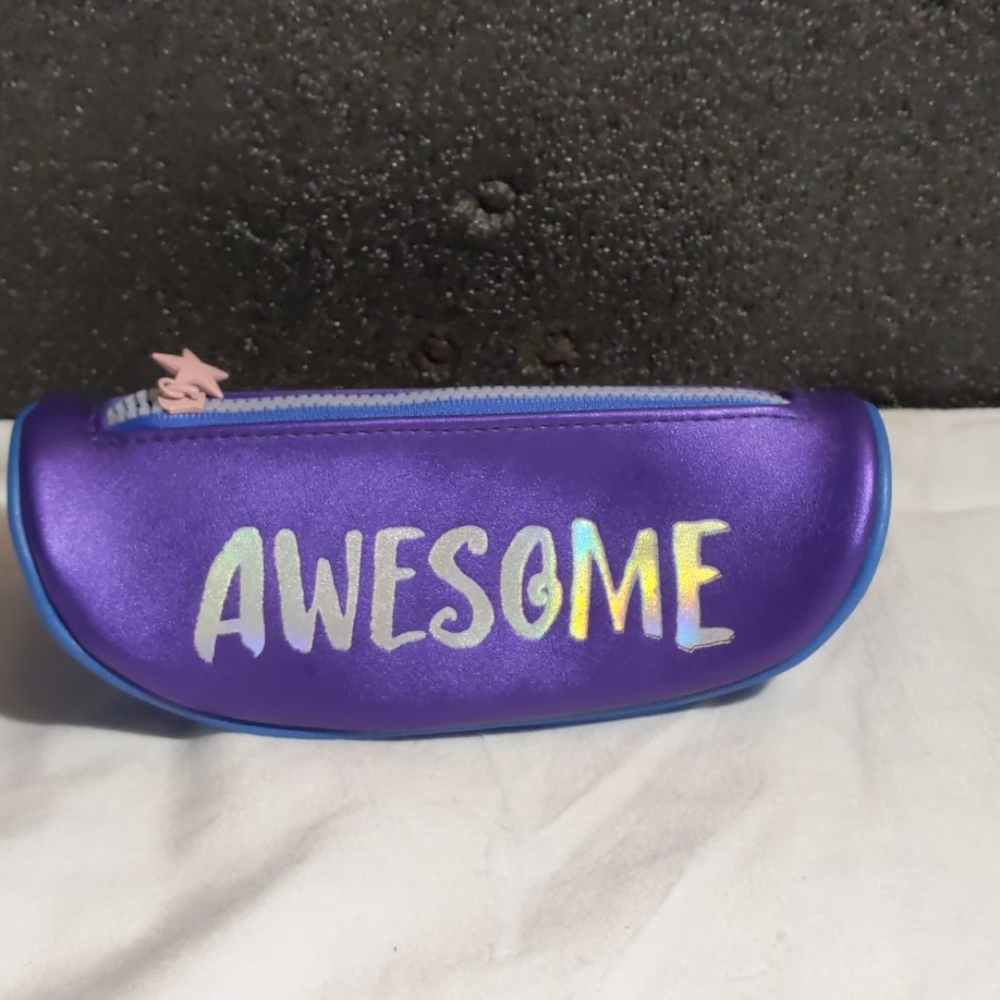 NWOT, Makeup pouch, awesome
